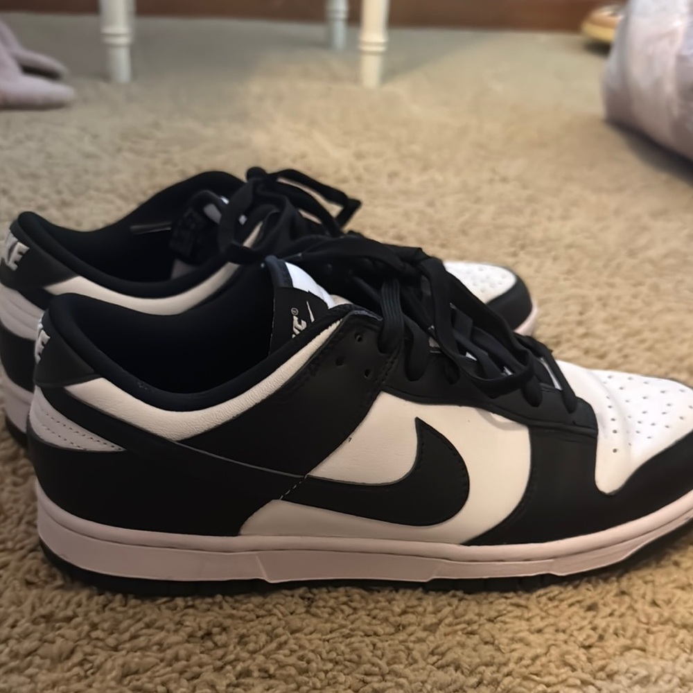 Nike Black and White Sneakers